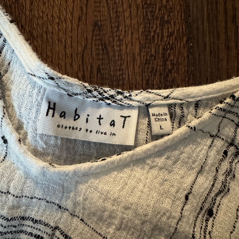 Habitat Black and White Textured Linen Blend Top Size Large - Picture 3 of 5